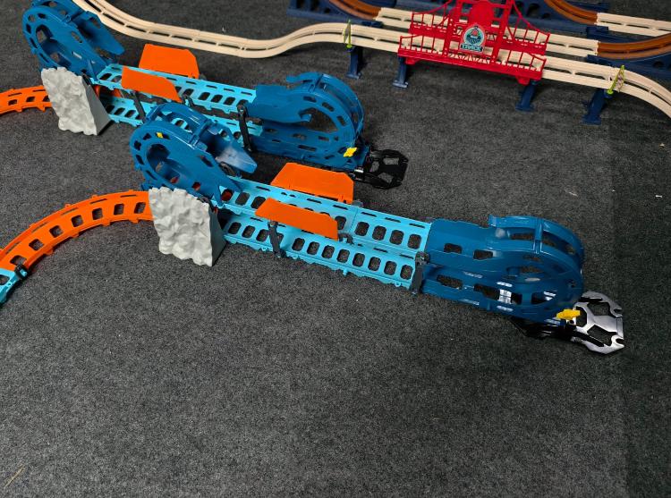 Tumbling racing track