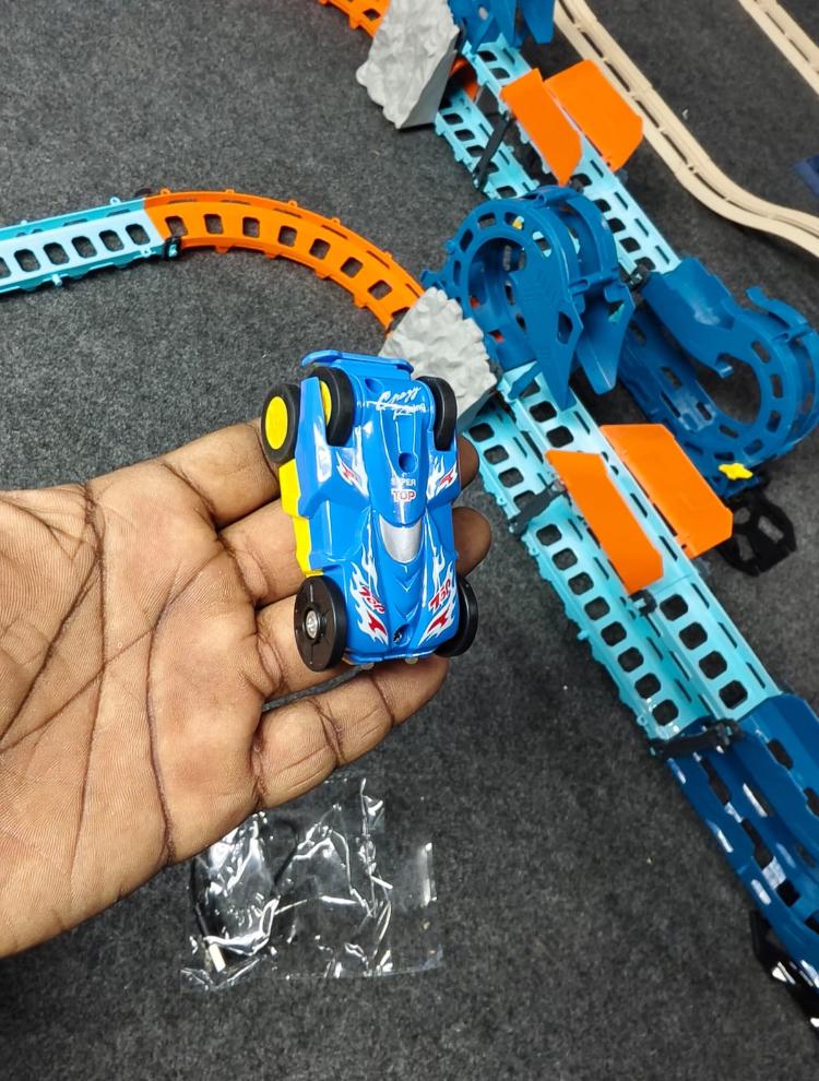 Tumbling racing track